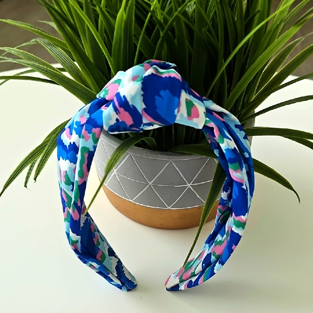 NWOT Top Knot Colorful Blue Patterned Headband